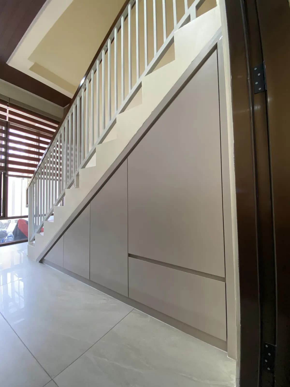 Lemari Bawah Tangga custom karya Niscala Furniture