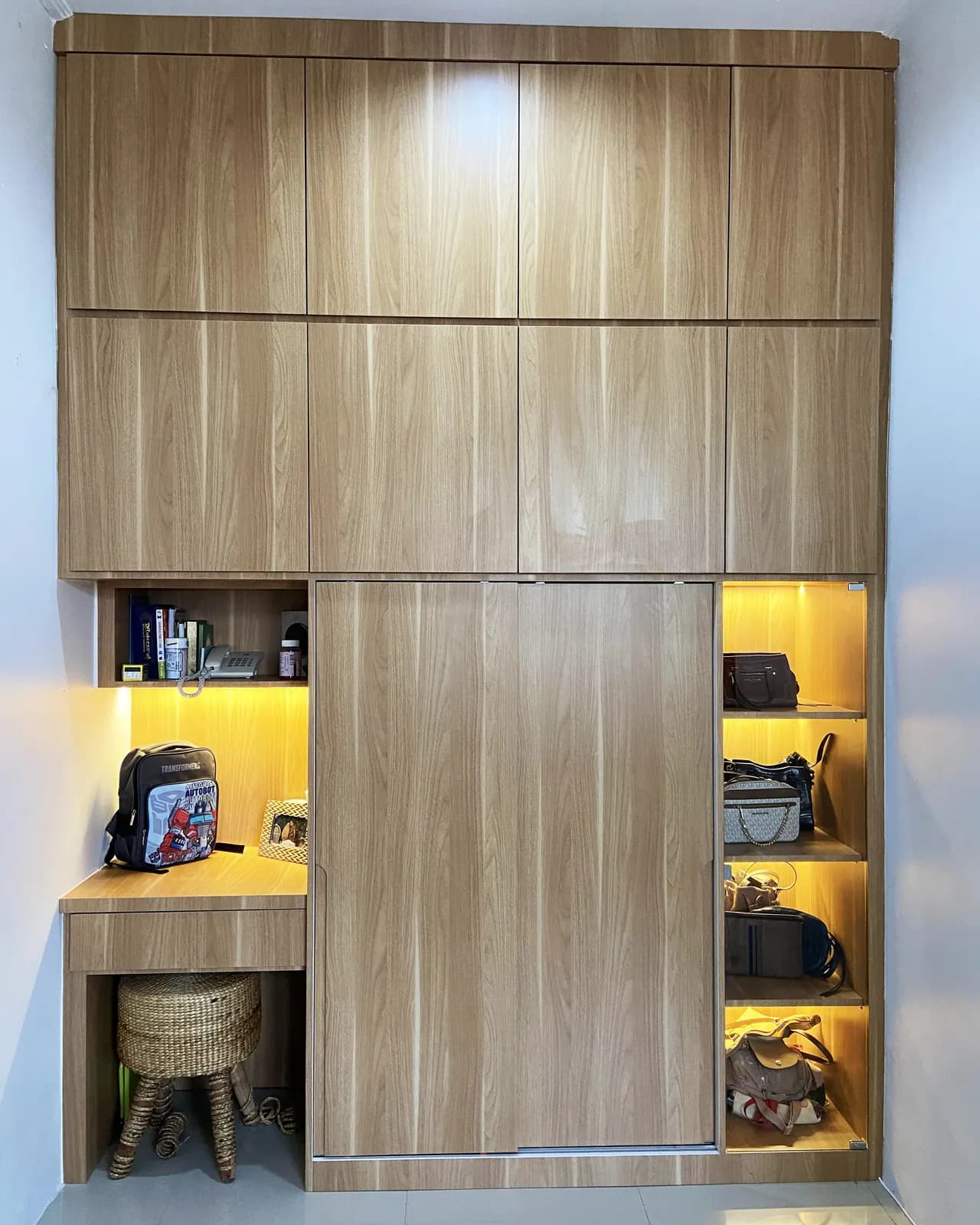 Lemari Pakaian Custom custom karya Niscala Furniture, di Ciwastra