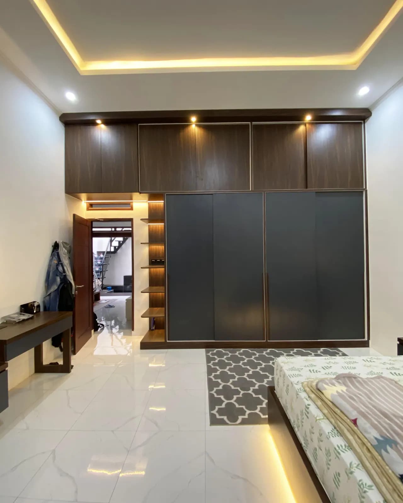 Lemari Pakaian Custom custom karya Niscala Furniture